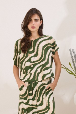 "benitez" tunic namaste