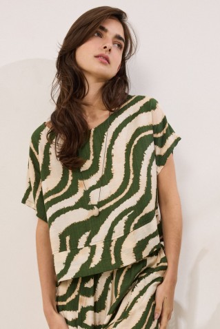 "benitez" tunic namaste