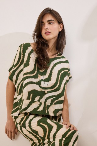 "benitez" tunic namaste