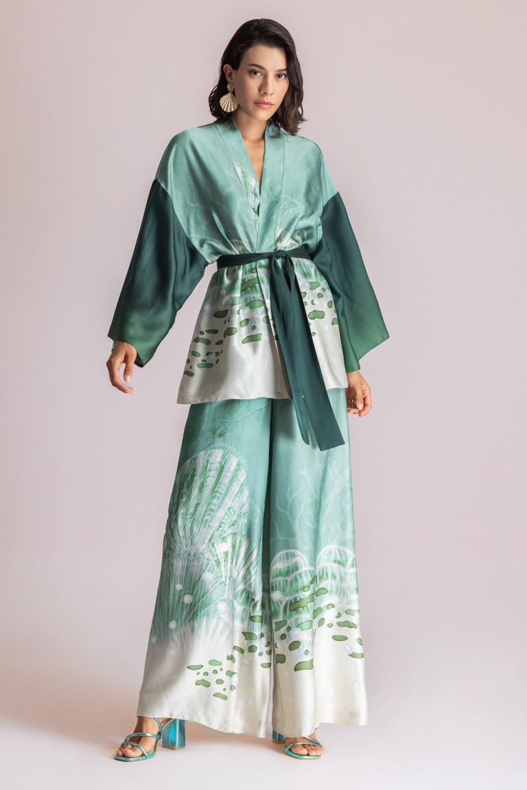 printed kimono moutaki