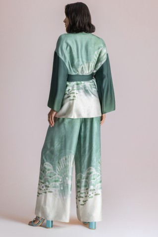 εμπριμε κιμονο moutaki