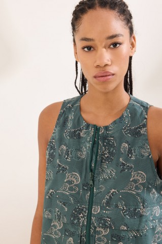 calloway vest namaste