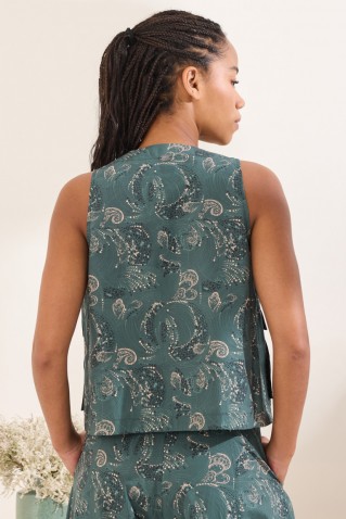 calloway vest namaste