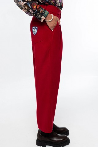 campus pants peace & chaos