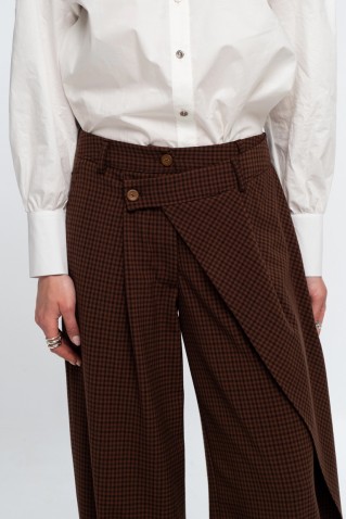 academic pants peace & chaos